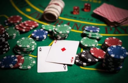 Filipino sports bettor reading match previews and odds on slovip betting tips page